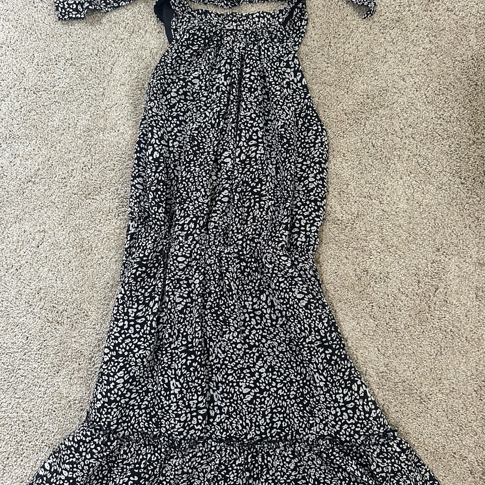 Elegant Black and White Patterned Dress